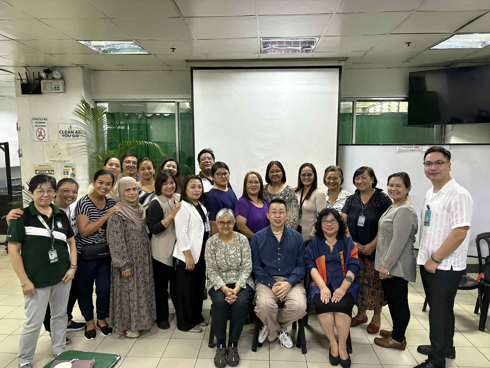 UC CON Faculty Joins Dialogue with Singaporean Nursing Experts on Global Career Opportunities